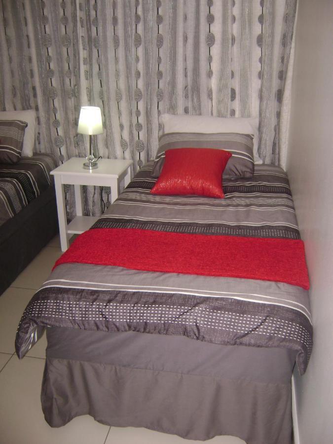 North Beach Durban Apartments Dış mekan fotoğraf